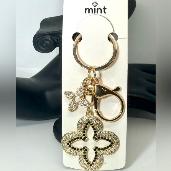 Crystal Clover Keychain Charm - Black & Gold Accent - Picture 6 of 7